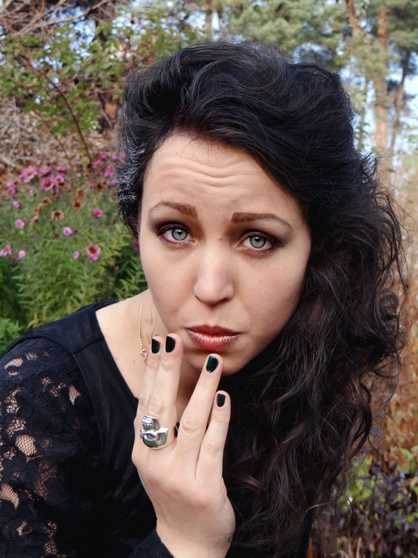 aliciasivert, alicia sivertsson, harry potter halloween party, fest, bellatrix lestrange, costume, maskerad, utklädnad, make up, smink, sminkning, dödskallering, skull ring