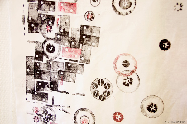aliciasivert, alicia sivertsson, levande verkstad, textile, fabric, print, pyssel, konst, handarbete, hantverk, skapa, textil, tygtryck, tryck, tyg, skrot, metall, mutter, skruv, knapp