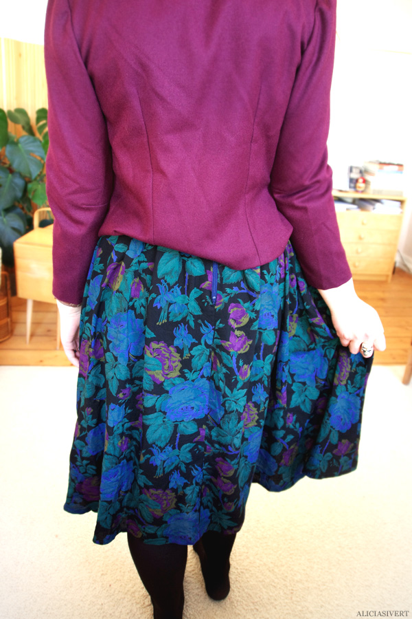aliciasivert, alicia sivertsson, alster och makeri, sy, sömnad, kjol, blommig, tyg, second hand, diy, gör det själv, skapa, handarbete, sew, sewing, skirt, flowers, sypeppen