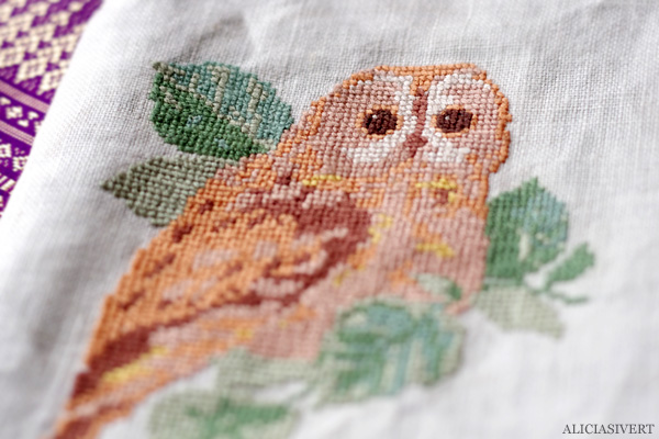 aliciasivert, alicia sivert, alicia sivertsson, saksamlarpåse, broderi, embroidery, needlework, textile, craft, hantverk, slöjd, sy, sömnad, börs, necessär, påse, hand made, diy, do it yourself, alster och makeri, owl, uggla, Stafford Whiteaker