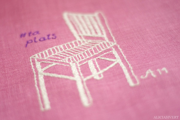 aliciasivert, alicia sivertsson, alicia sivert, broderi, feministiskt initiativ, fi, f!, taplats, ta plats, sätt feministerna på plats, embroidery, needlework, stol, chair, feminism, handicraft, craft, textile, textil, tyg, hantverk, garn, loppis, begagnat, remake, upcycle, stitch