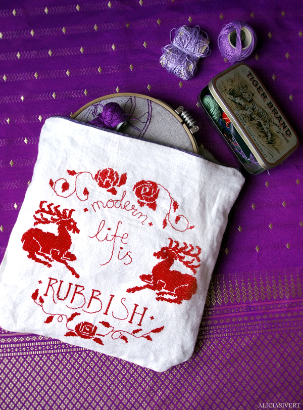 aliciasivert, alicia sivert, alicia sivertsson, modern life is rubbish, saksamlarpåse, blur, for tomorrow, quote, citat, embroidery, broderi, needlework, cross stitch, korsstygn, korsstygnsbroderi, handarbete, embroidered pouch, återbruk, ufo, unfinished object