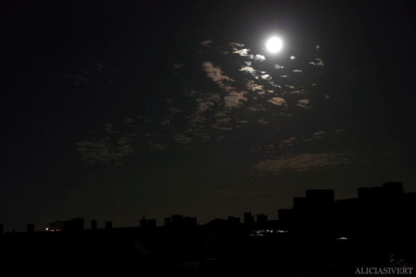 aliciasivert, alicia sivertsson, alicia sivert, fullmåne, måne, megamåne, supermåne, full moon, super moon, night, sky, stockholm, natt, himmel