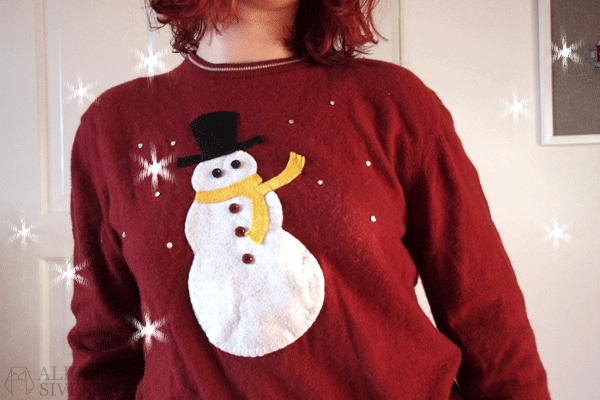 Monthly Makers adventskalender 2015, diy, do it yourself, skapa, skapande, kreativitet, creativity, create, jul, christmas, xmas, julkalender, lucka, lucköppning, aliciasivert, alicia sivert, alicia sivertsson, ugly christmas sweater, fulsöt, ful jultröja, jul, tröja, snögubbe, applikation, broderi, knappar, återbruk, halsduk, hatt, snöflingor