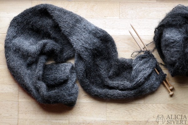 Knitting by Alicia Sivertsson, 2016.