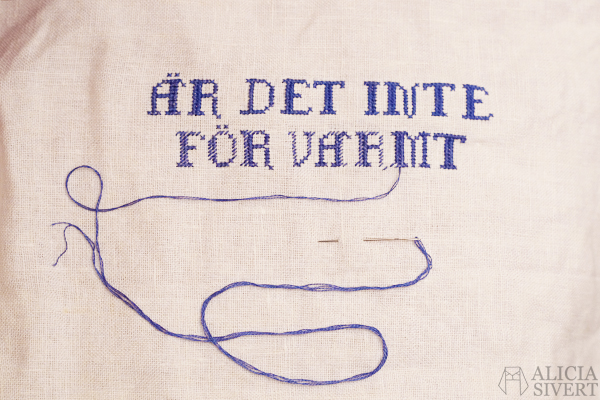 "Är det inte", embroidery (WIP) by Alicia Sivertsson.
