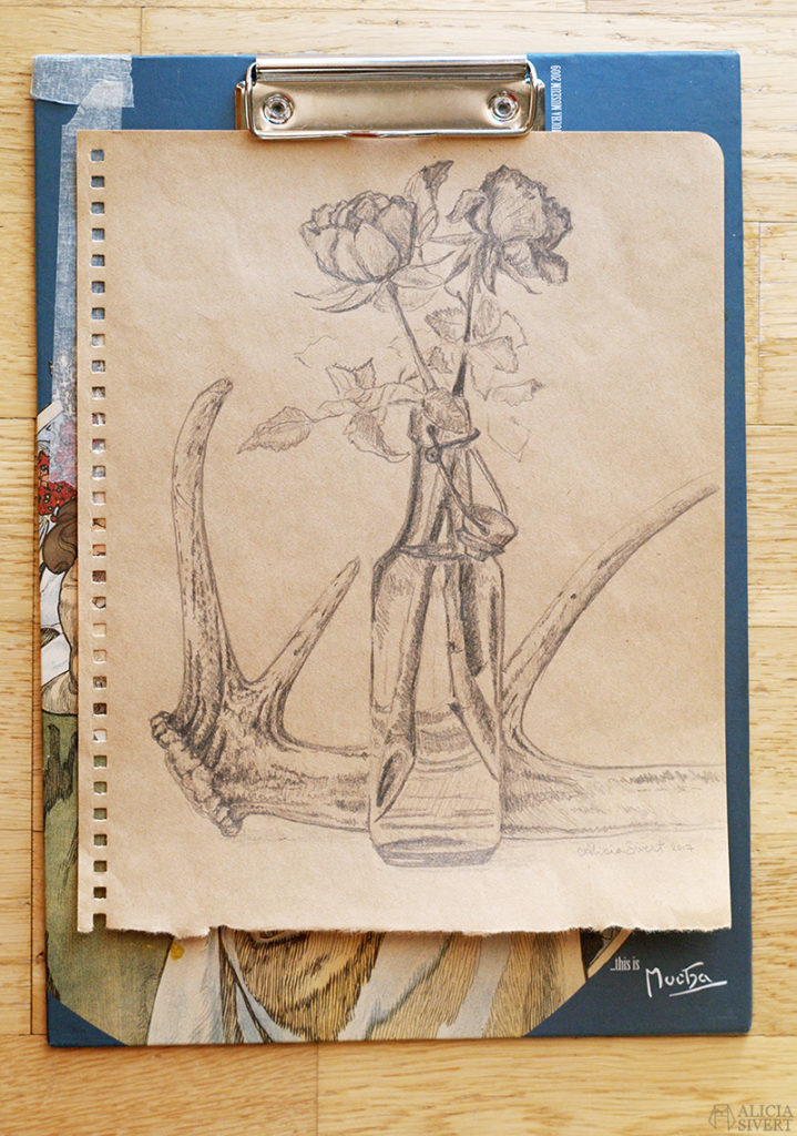 aliciasivert alicia sivert sivertsson antler antlers horn hjorthorn flaska bottle ros rosor roses drawing teckning sketch skiss konst art artist teckningar drawings blyerts