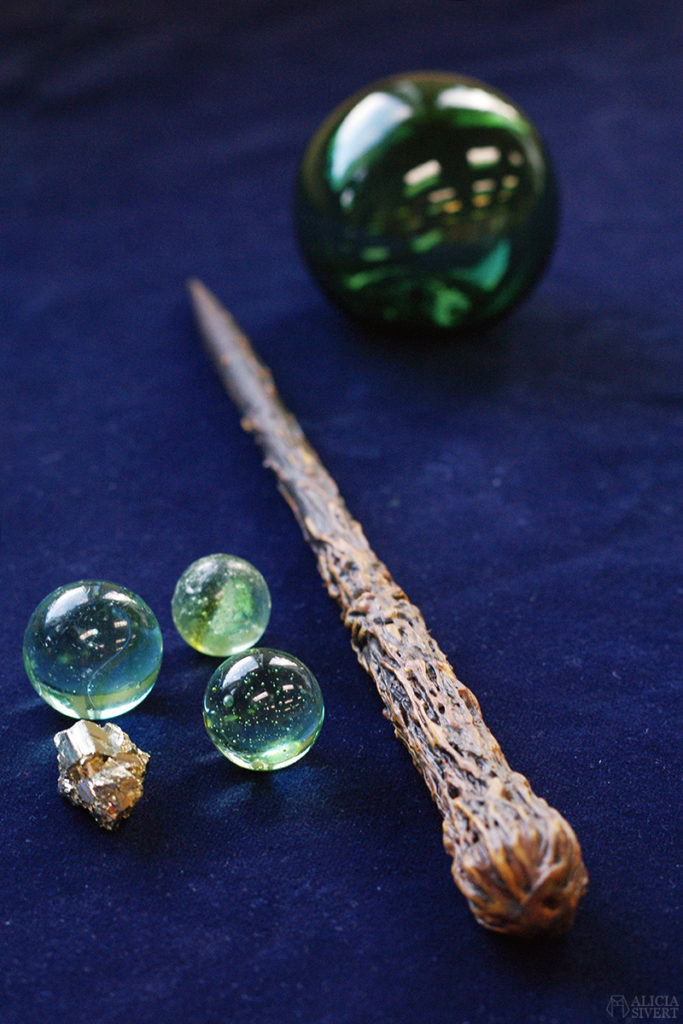 aliciasivert alicia sivert sivertsson narry potter trollstav magic wand diy do it yourself skapa limpistol smältlim rundstav akrylfärg magi trolleri skapa skapande hogwarts mad-eye moody monsterögat moody fantasi