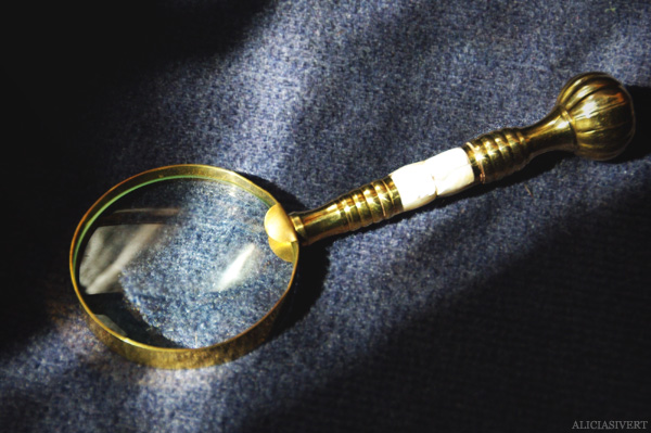 aliciasivert, alicia sivertsson, magnifying glass, brass, förstoringsglas, mässing