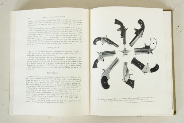 aliciasivert, alicia sivertsson, second hand, loppis, begagnat, loppisfynd, skattjakt, spunkjakt, salighetssaker, erikshjälpen, the book of the american west, 1963, bonanza, indians, indianer, cowboys, pistol, pistols, pistoler