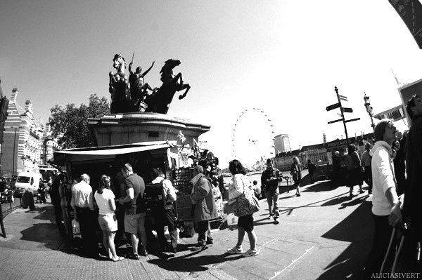 aliciasivert, Alicia Sivertsson, London, svartvitt, black and white, london eye, boudica