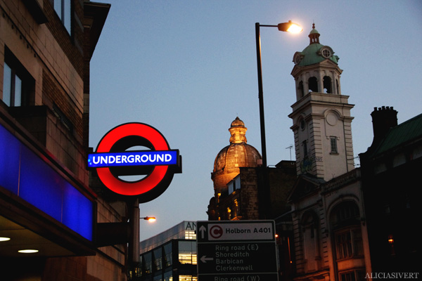 aliciasivert, alicia sivertsson, london, england, tube, tunnelbana, subway, london underground