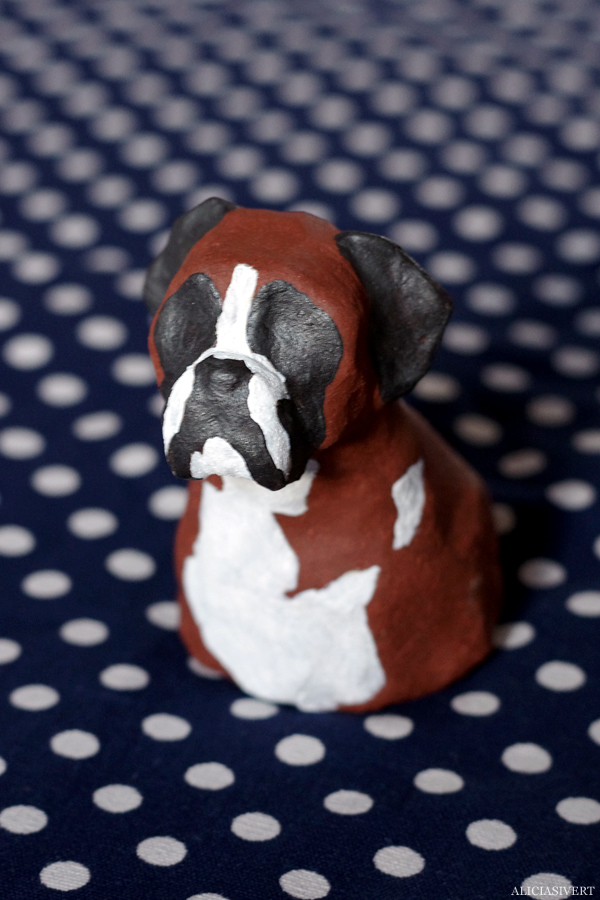 aliciasivert, alicia sivertsson, alicia sivert, boxer, dog, hund, Farina, lera, clay, sculpture, skulptur