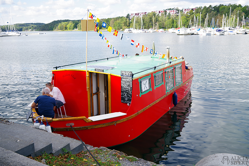 madam flod boat food boat creperie crepes gustavsberg stockholms skärgård värmdö aliciasivert.se